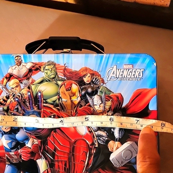 Vintage Marvel the Avengers Metal Lunch Box - Picture 10 of 10